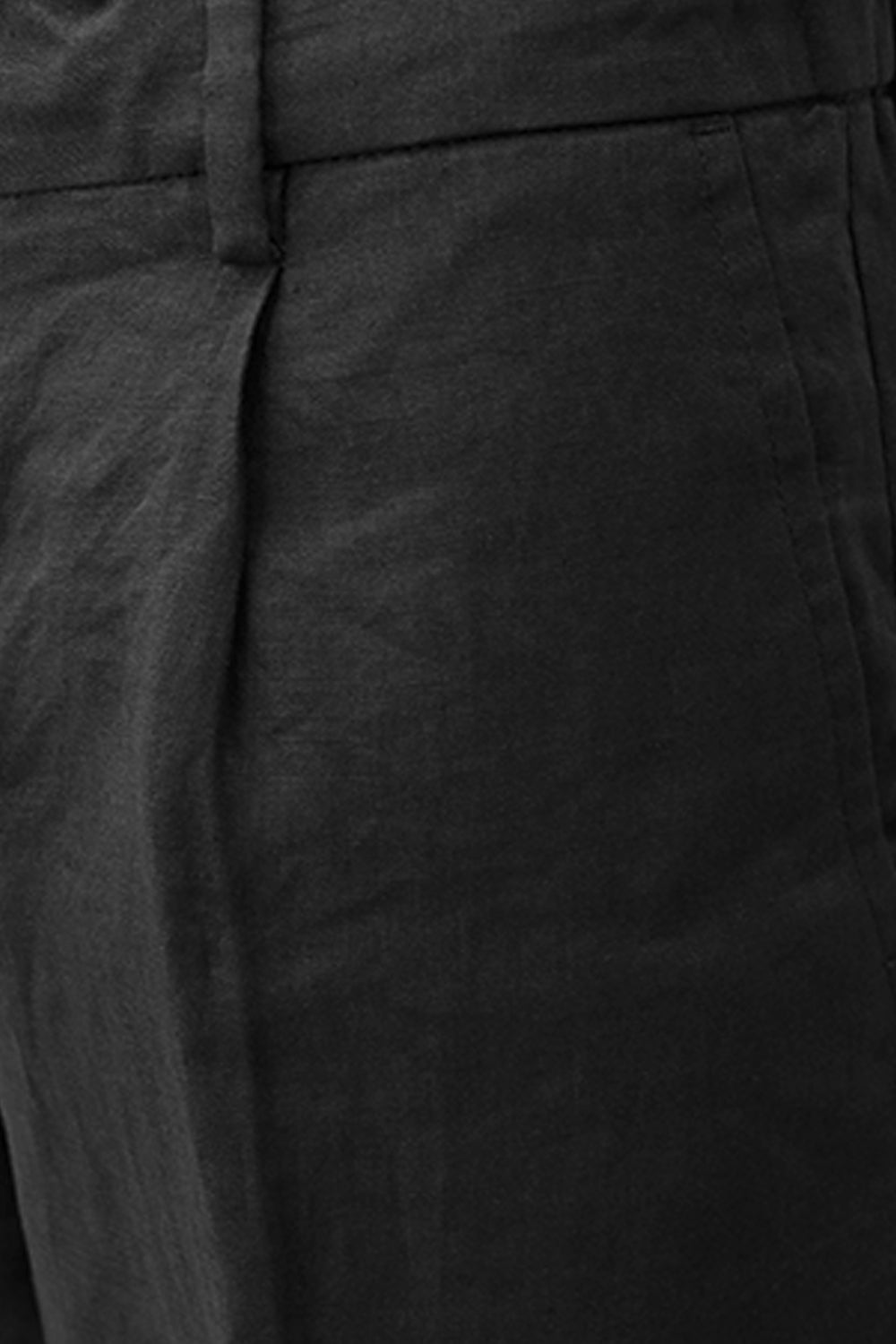 ENTRE AMIS Bermuda in lino con pences