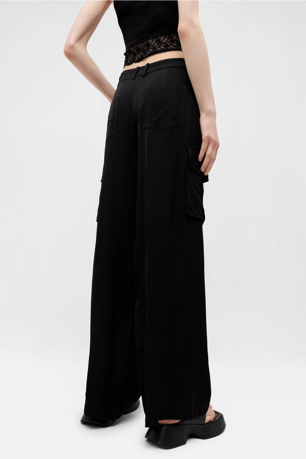 ISABELLE BLANCHE Pantalone cargo in viscosa ISABELLE BLANCHE