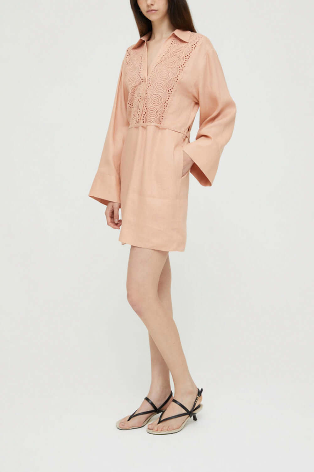 ISABELLE BLANCHE Abito in lino con dettaglio sangallo Uncategorized ISABELLE BLANCHE