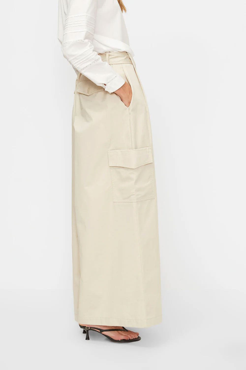 ISABELLE BLANCHE Pantalone Cargo con cintura