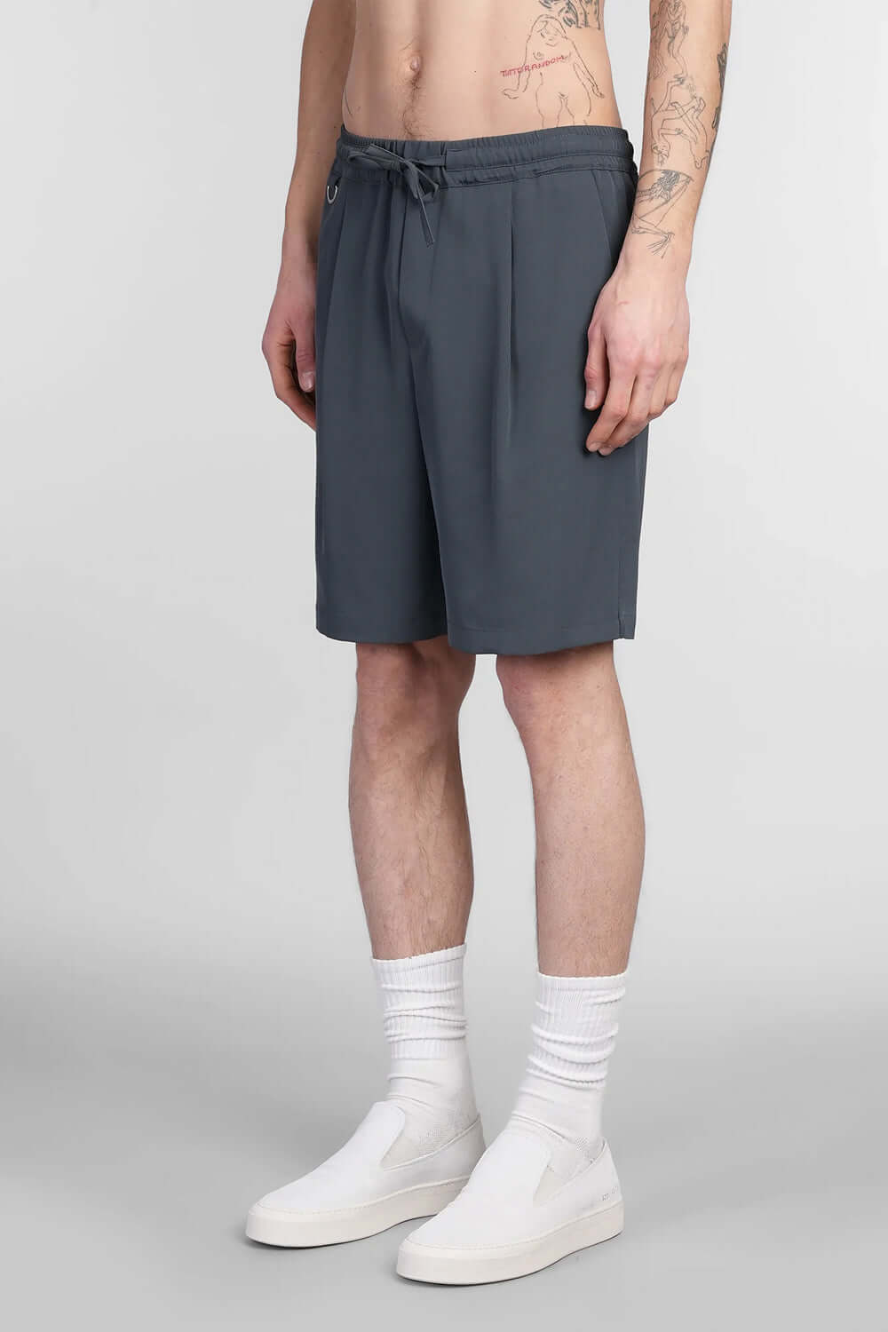 LOW BRAND Bermuda con pences Uncategorized LOW BRAND