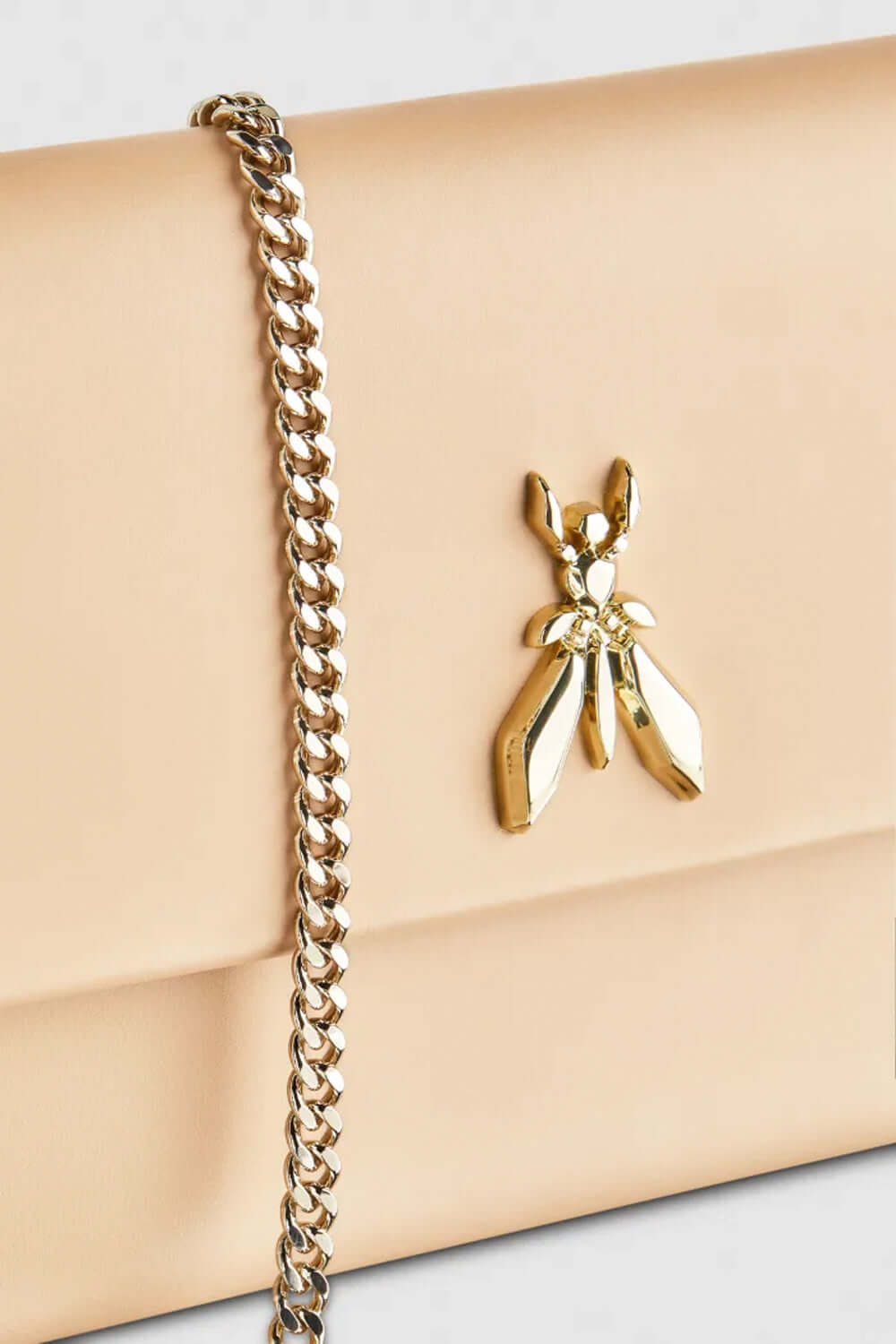 PATRIZIA PEPE Pochette Fly in pelle con catena Uncategorized PATRIZIA PEPE