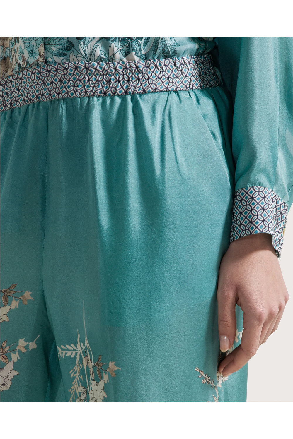 SEVENTY Pantalone ampio in seta stampata