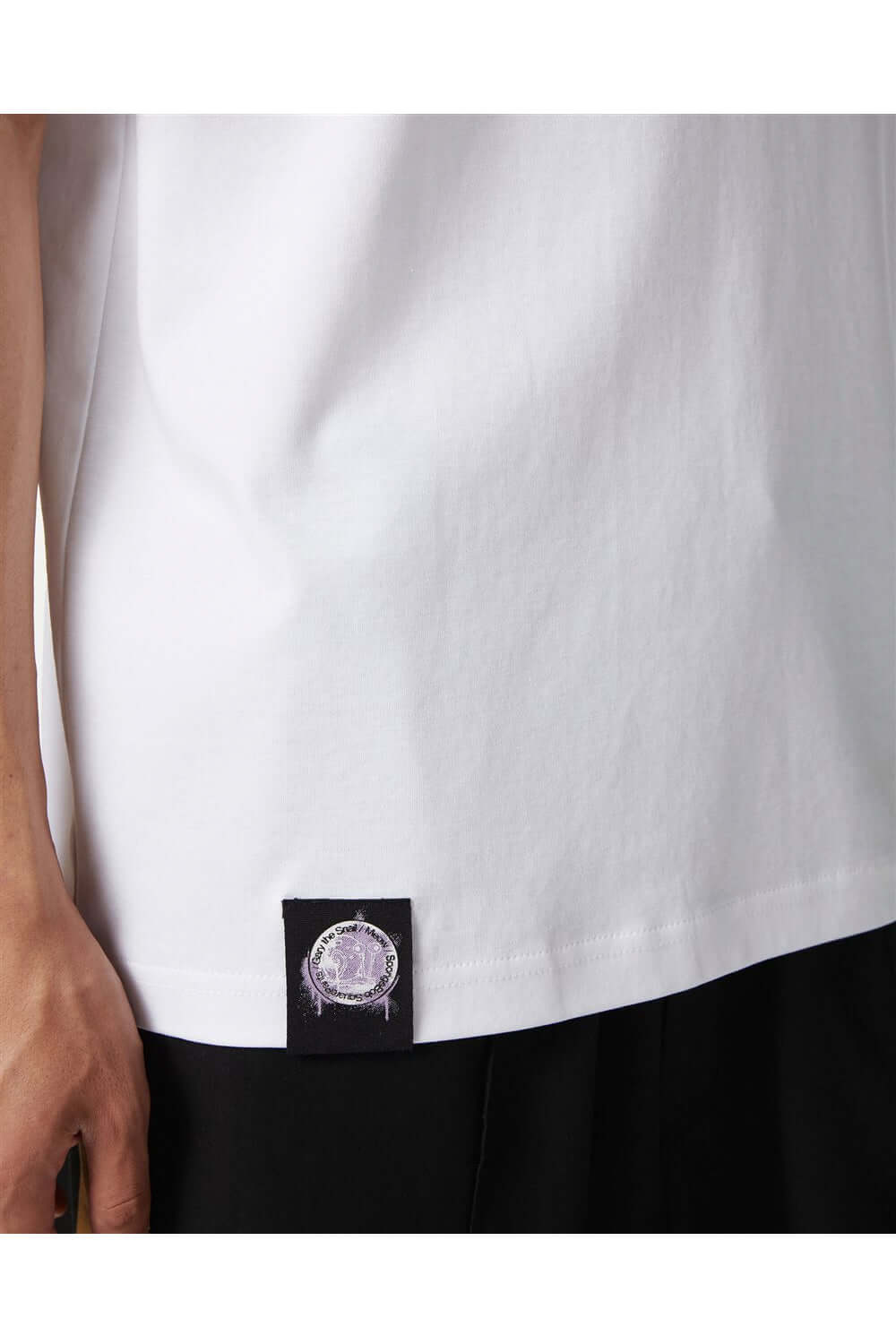 ICEBERG T-shirt in tessuto interlock sostenibile certificato GOTS Uncategorized ICEBERG
