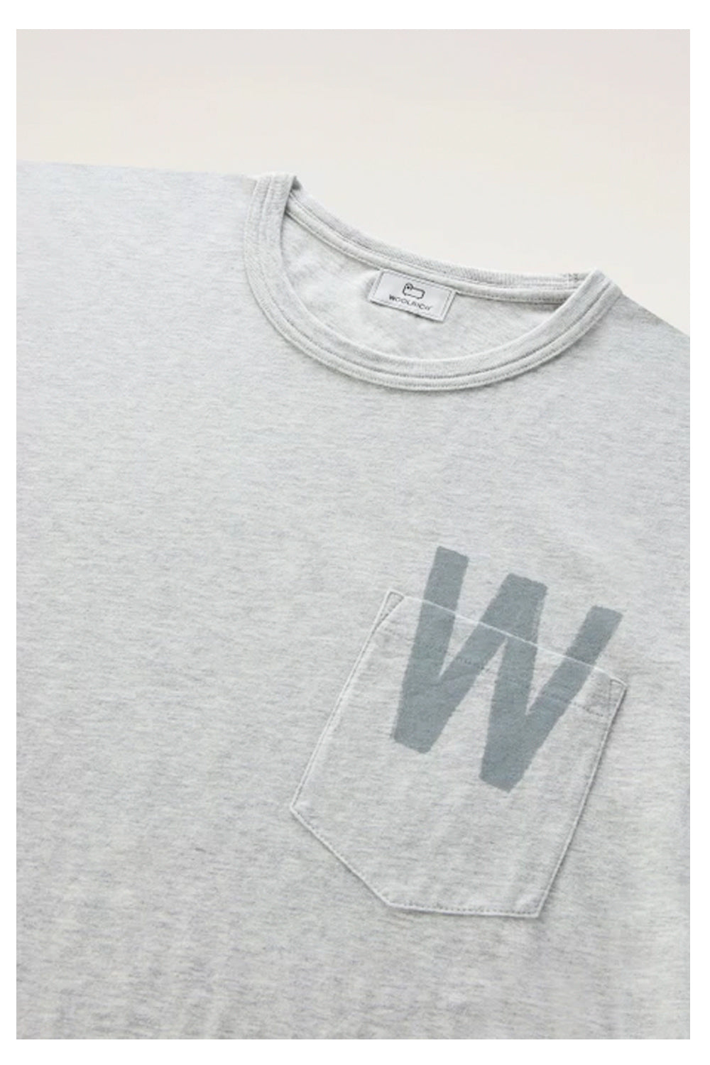 WOOLRICH T-shirt con stampa sul retro e taschino WOOLRICH