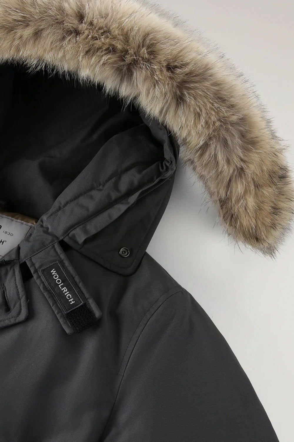 WOOLRICH Giubbotto Arctic Parka in Ramar Cloth con pelliccia