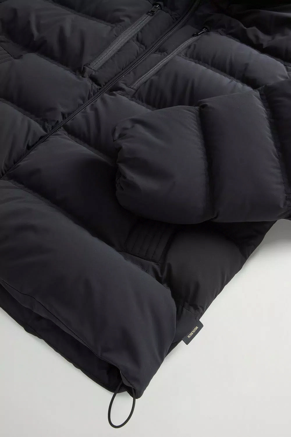 WOOLRICH Piumino in nylon elasticizzato con finitura opaca