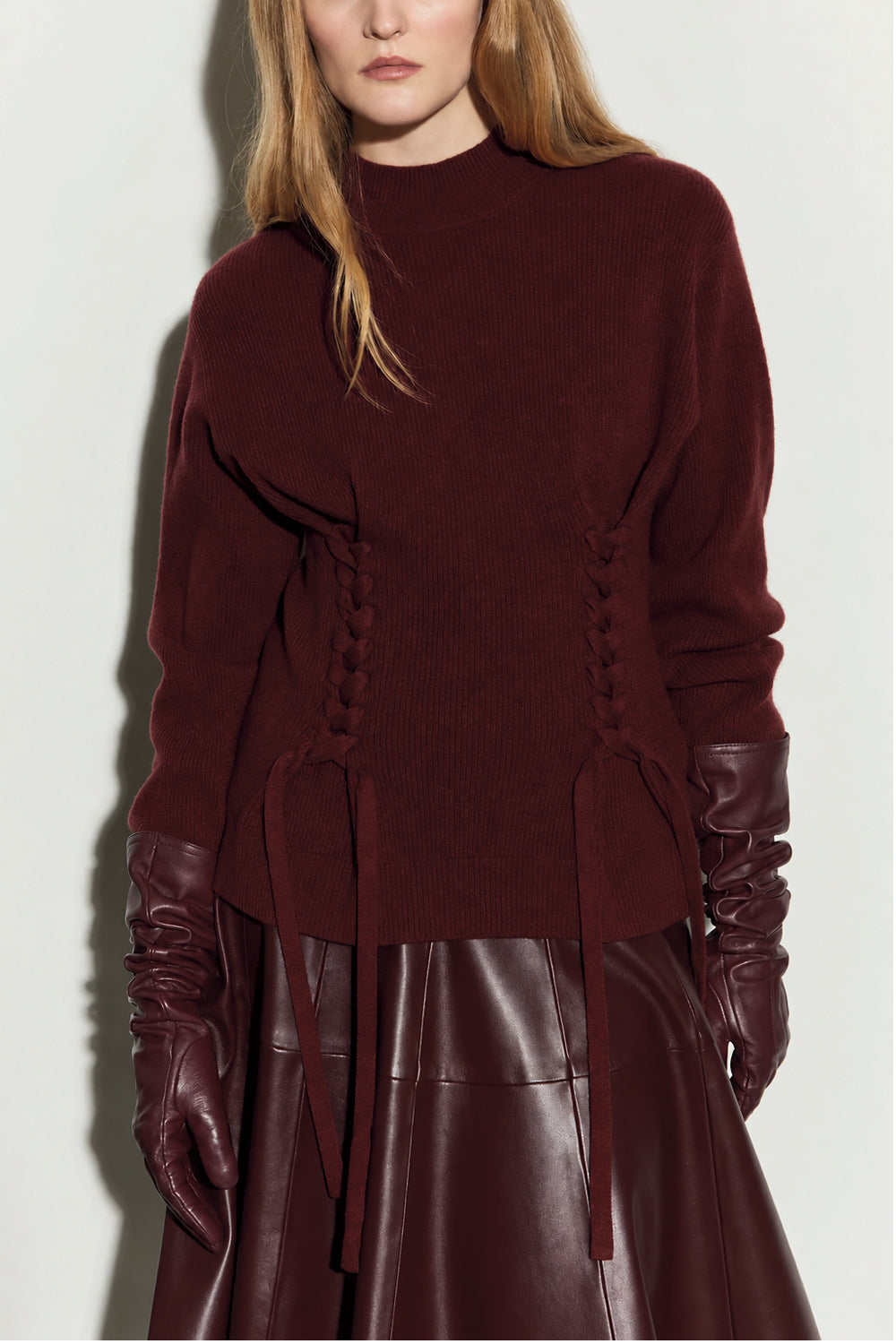ISABELLE BLANCHE Maglia collo alto con motivo intreccio