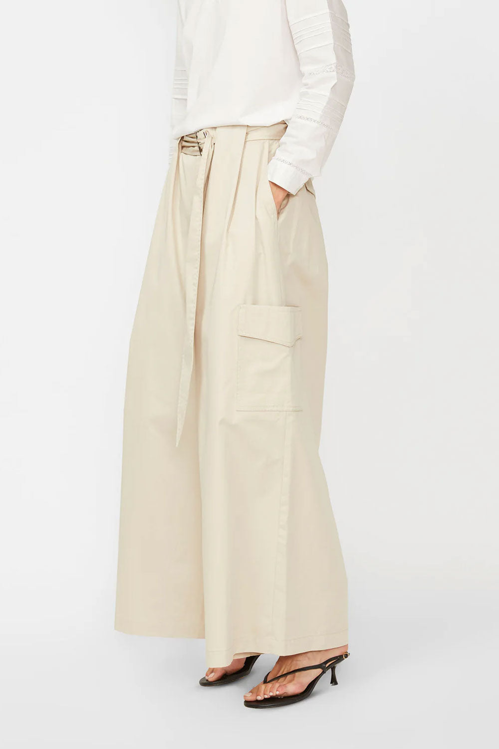 ISABELLE BLANCHE Pantalone Cargo con cintura