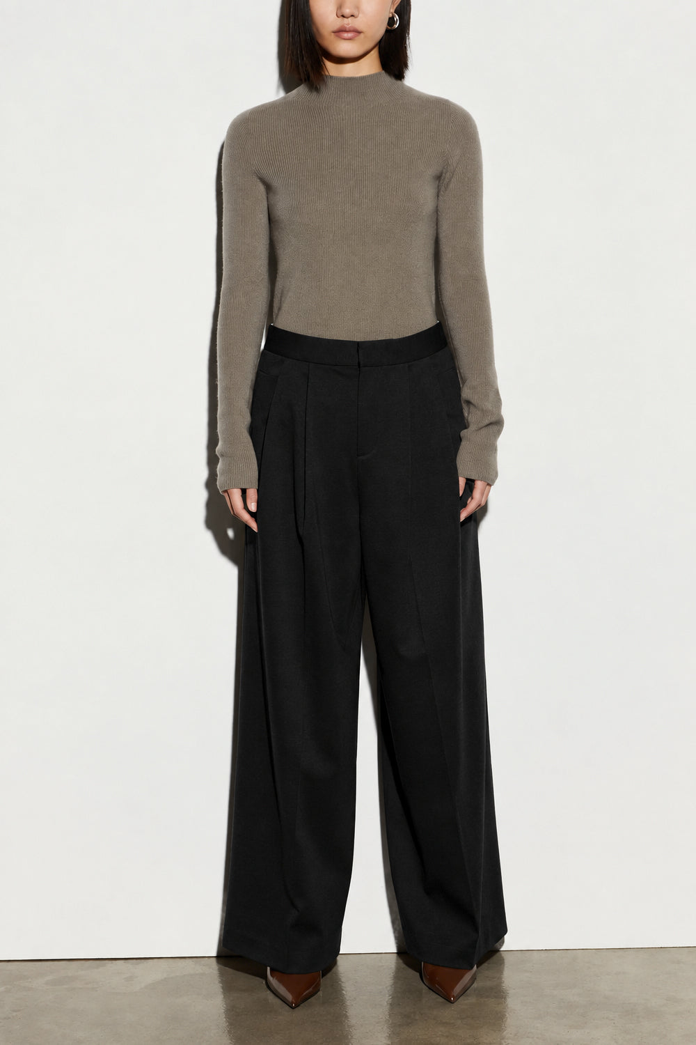 ISABELLE BLANCHE Pantalone gamba larga con pieghe