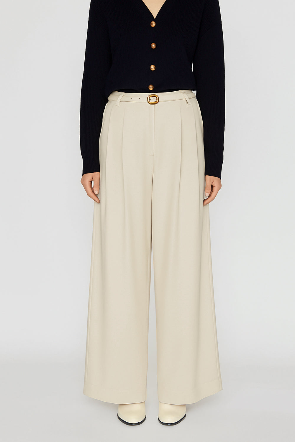 ISABELLE BLANCHE Pantalone ampio con pieghe e cinturino in vita