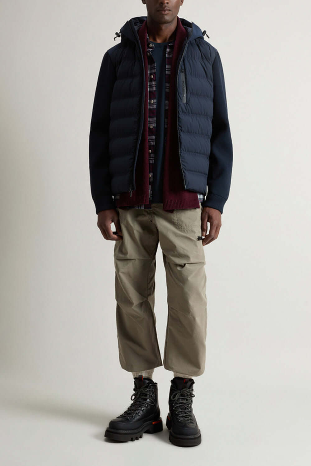 WOOLRICH Giacca ibrida Bering in nylon elasticizzato con finitura opaca Uncategorized WOOLRICH