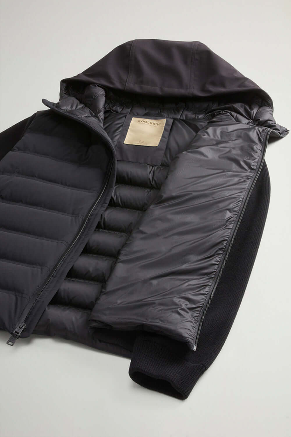 WOOLRICH Giacca ibrida Bering in nylon elasticizzato con finitura opaca Uncategorized WOOLRICH