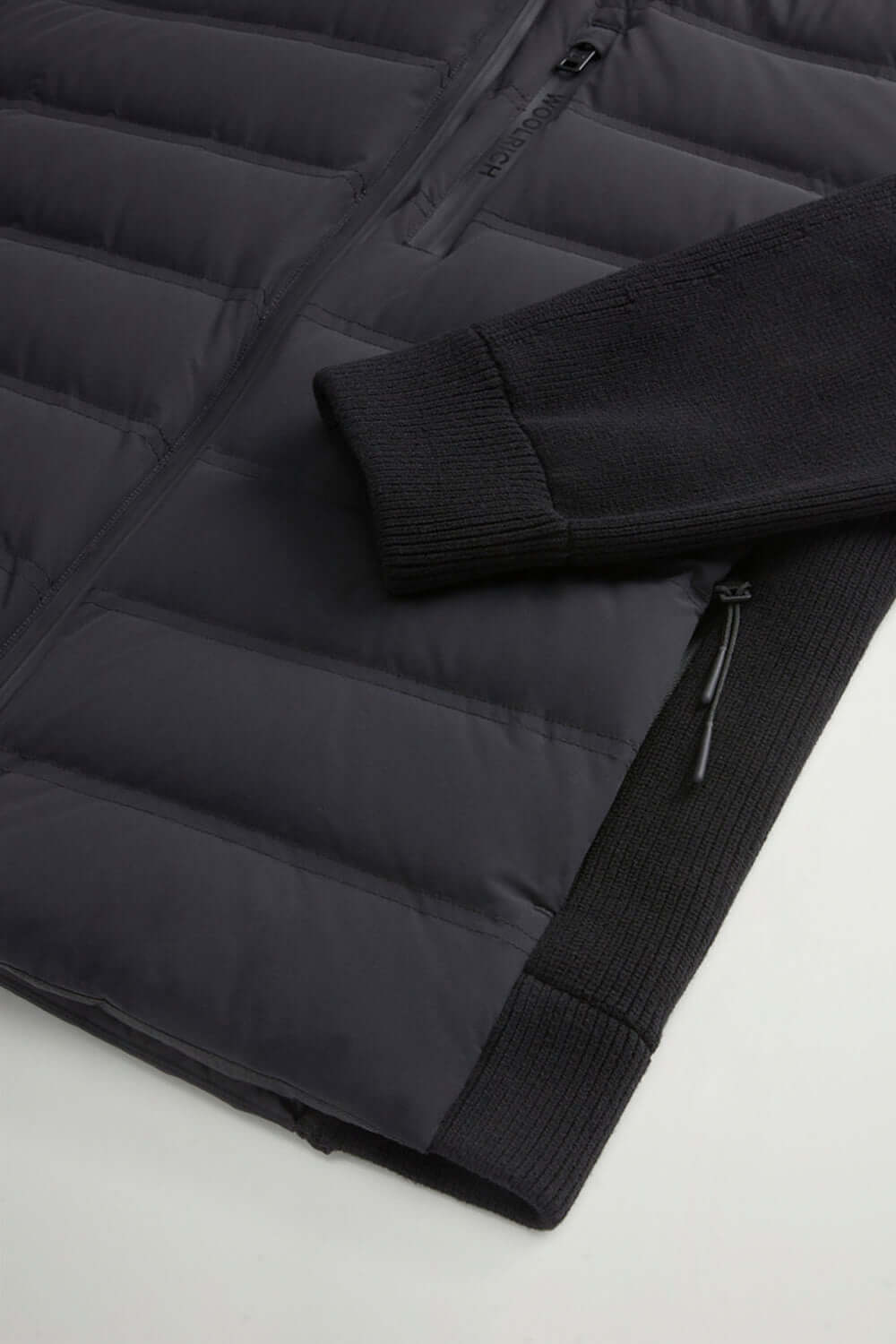 WOOLRICH Giacca ibrida Bering in nylon elasticizzato con finitura opaca Uncategorized WOOLRICH