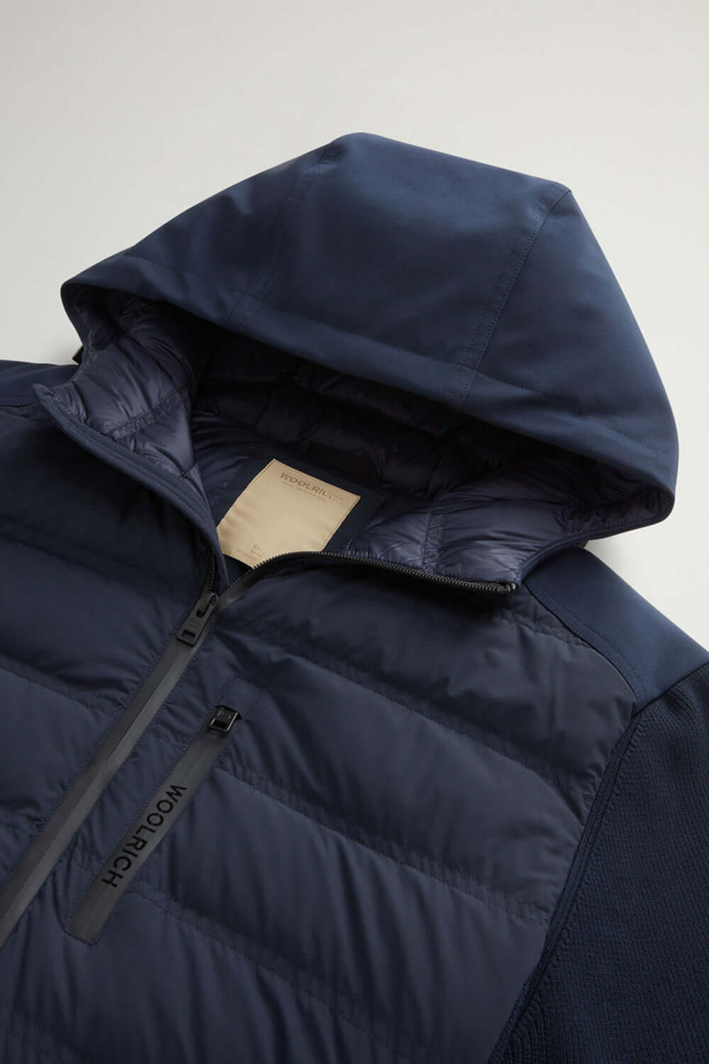 WOOLRICH Giacca ibrida Bering in nylon elasticizzato con finitura opaca Uncategorized WOOLRICH