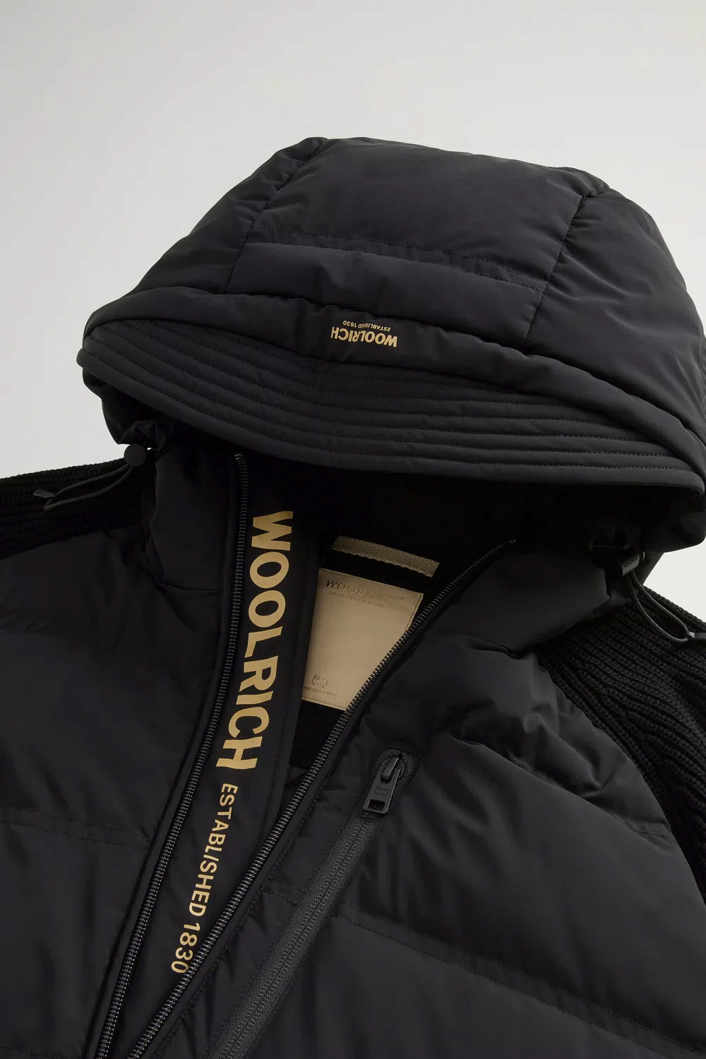 WOOLRICH Giacca ibrida in nylon elasticizzato con finitura opaca