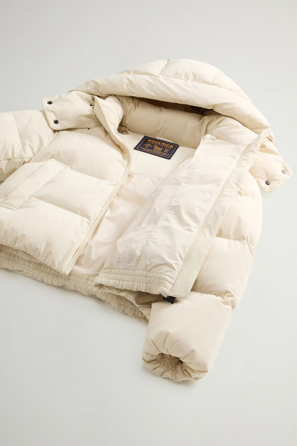 WOOLRICH Piumino Madison in nylon elasticizzato con cappuccio rimovibile