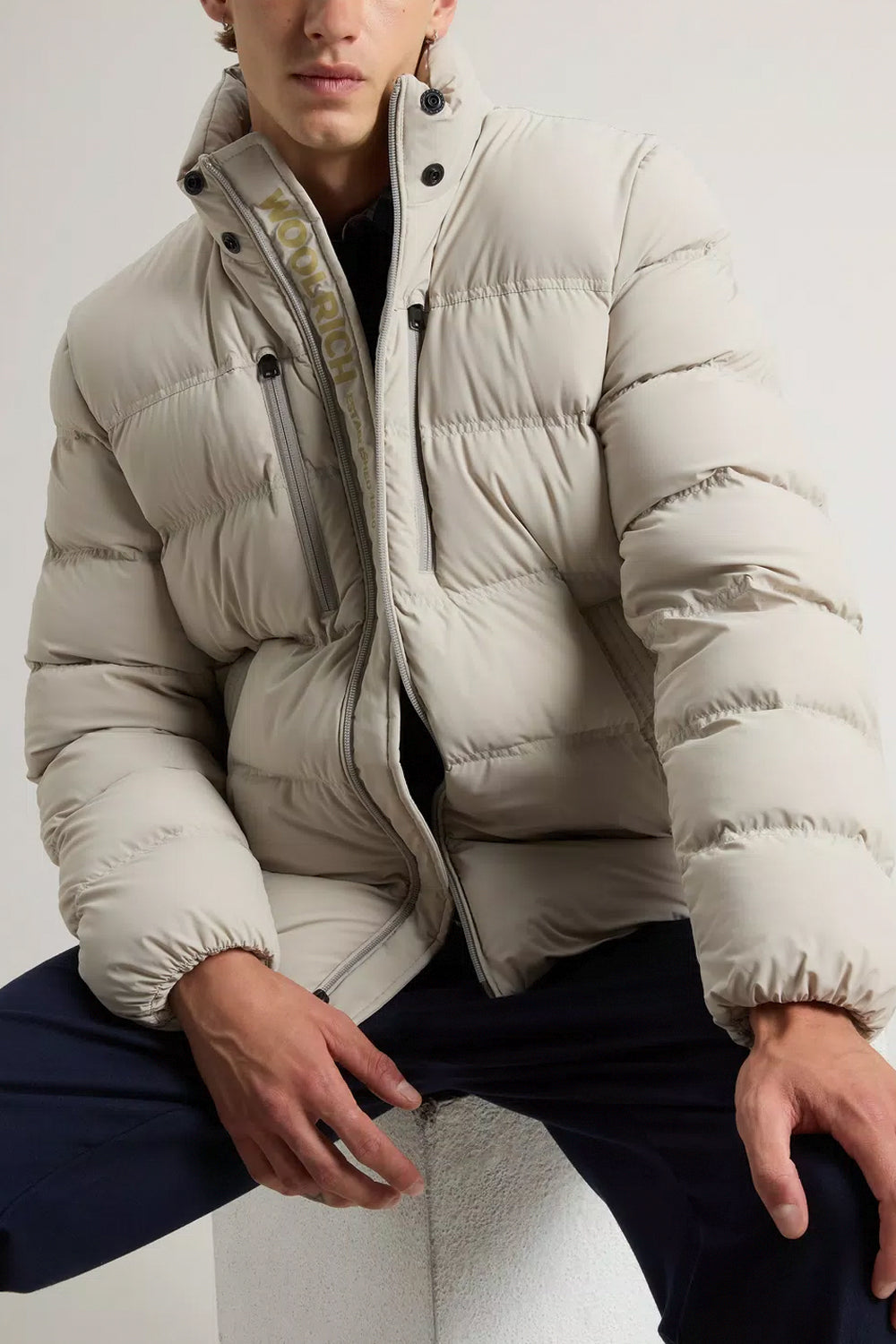 WOOLRICH Piumino in nylon elasticizzato con finitura opaca