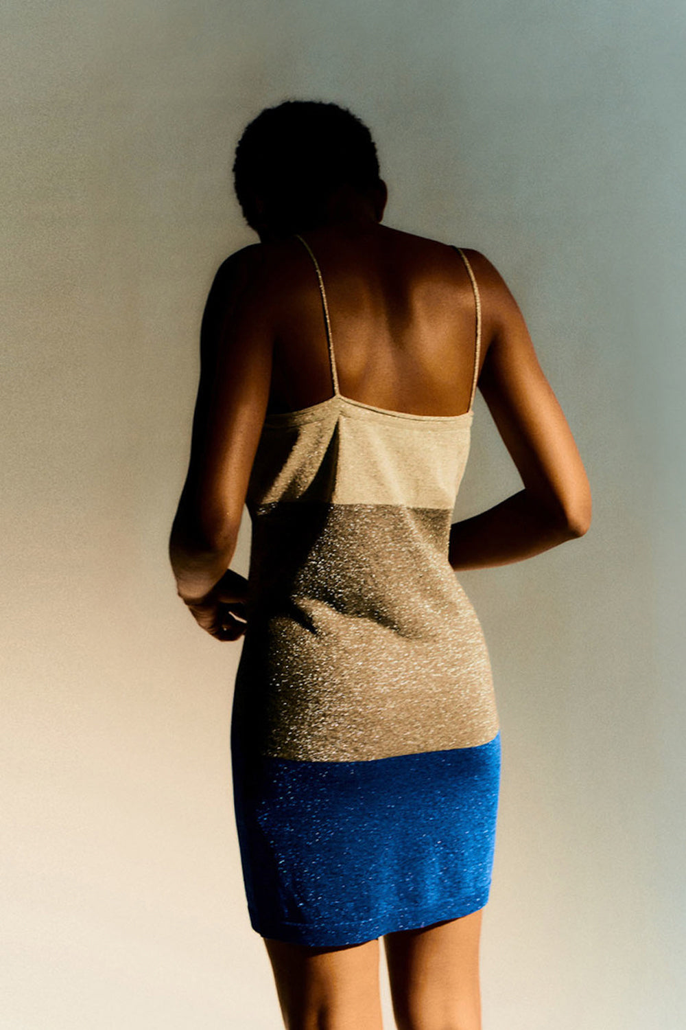 Circus Hotel: Abito in Lurex Tricolore con Incrocio