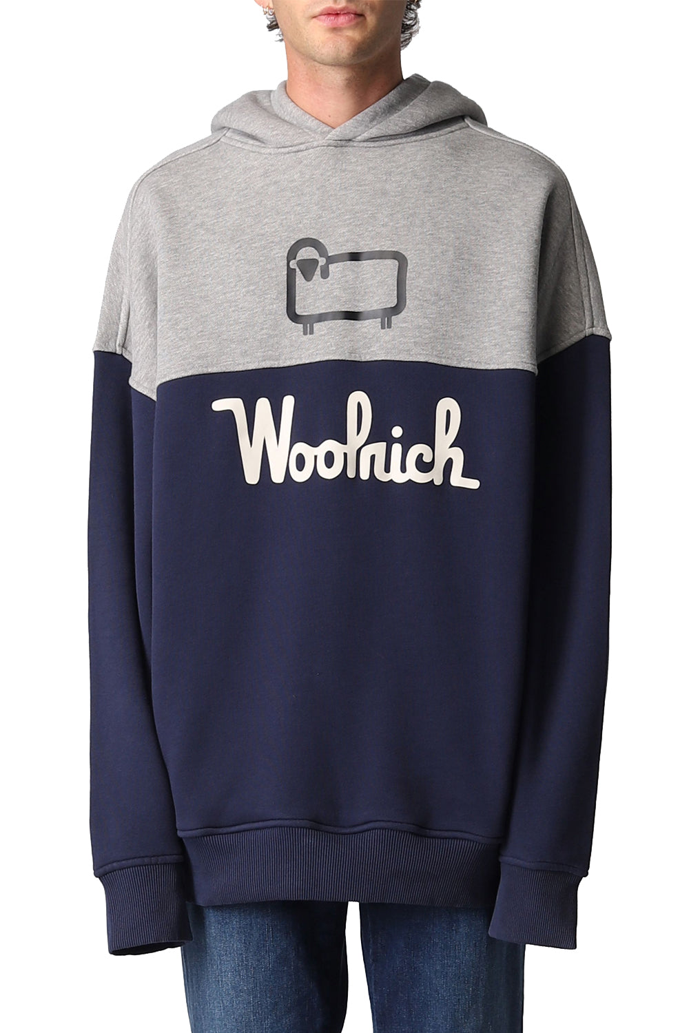 WOOLRICH Felpa Color Block: Cappuccio, Logo e Stile Vintage